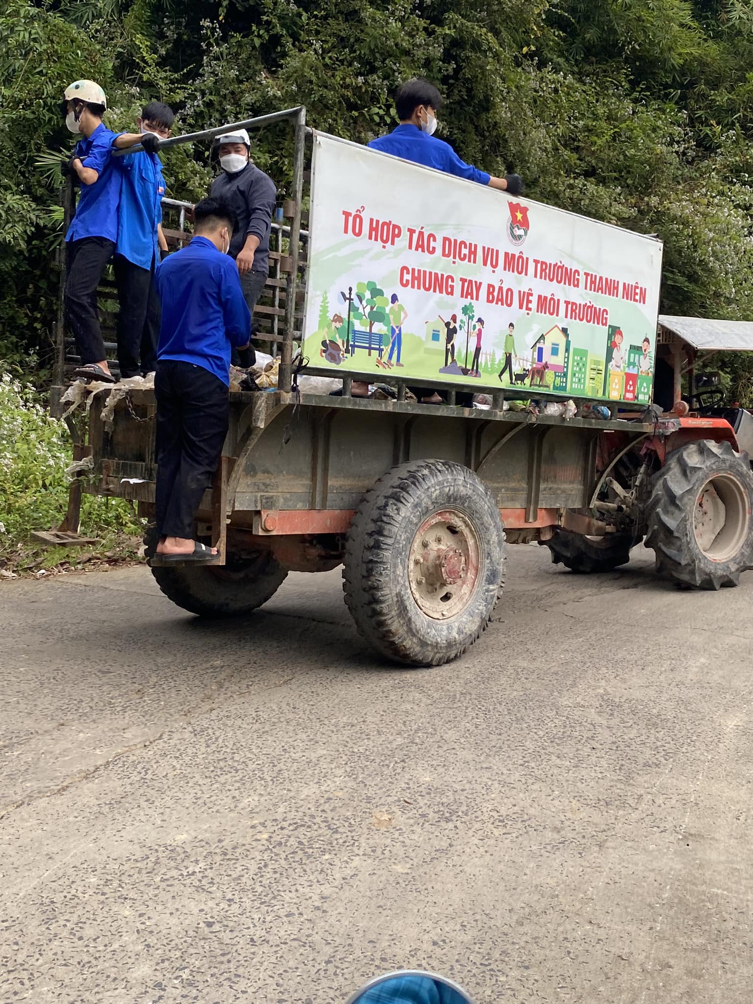 MÔ HÌNH TỔ HỢP TÁC DỊCH VỤ MÔI TRƯỜNG THANH NIÊN